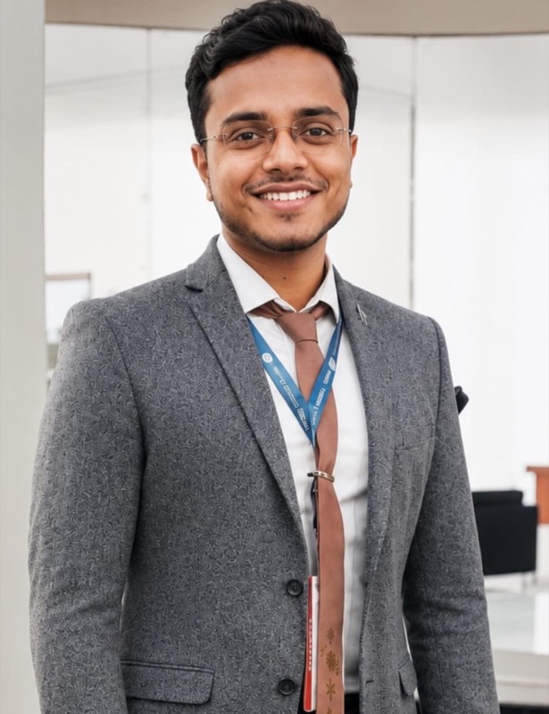 Dr. Somangshu Chakraborty, Oral & Maxillofacial Surgeon, MDS, FMFT at The Tooth Corner